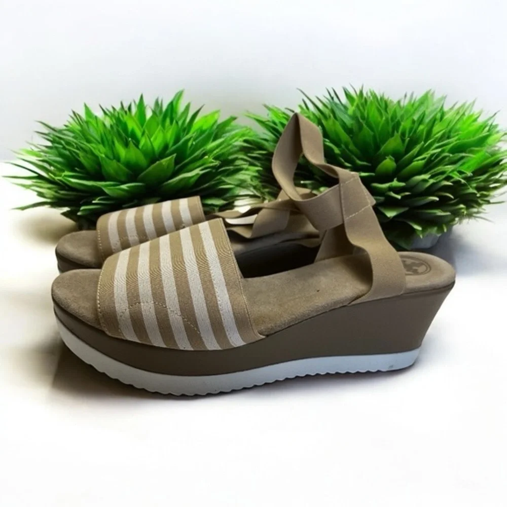 Charleston Shoe Co. Wedge Sandals Women 10 Tan Striped Elastic Platform Casual